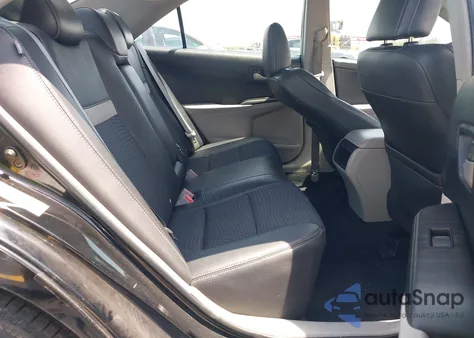 2014 Toyota Camry Le z USA, uszkodzony, nr VIN 4T1BF1FK5EU359541